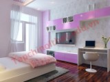 Phòng ngủ với gam màu tím nhạt lãng mạn và có ban công lấy sáng