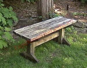 Một chiếc ghế rẻ tiền nhưng là một chỗ thư giãn lý tưởng.